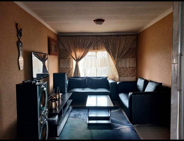 3 BEDROOM PROPERTY TO RENT IN JABULANI